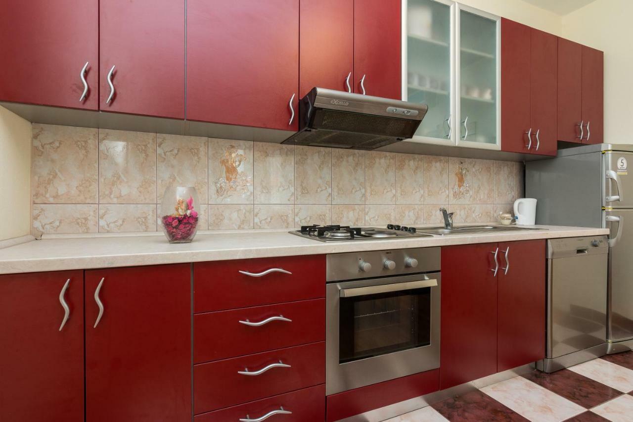 Apartman Mladenka ซูโกชัน ภายนอก รูปภาพ