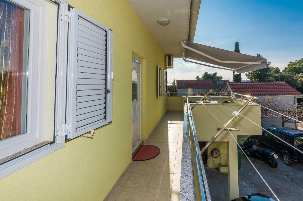 Apartman Mladenka ซูโกชัน ภายนอก รูปภาพ